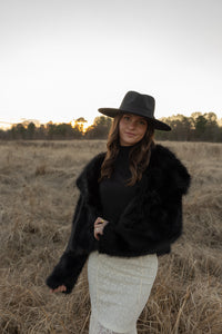 Faux Fur Jacket (black)