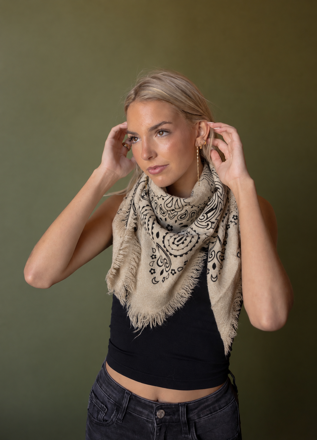 Paisley Print Scarf (taupe/black)