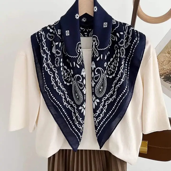 Paisley Print Scarf (navy/white)