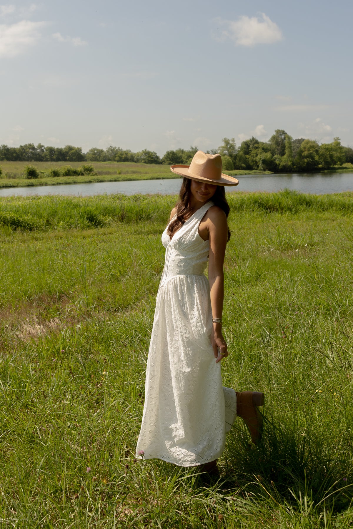 Byron Eyelet Maxi Dress (white) - GEORGE-MARY'S