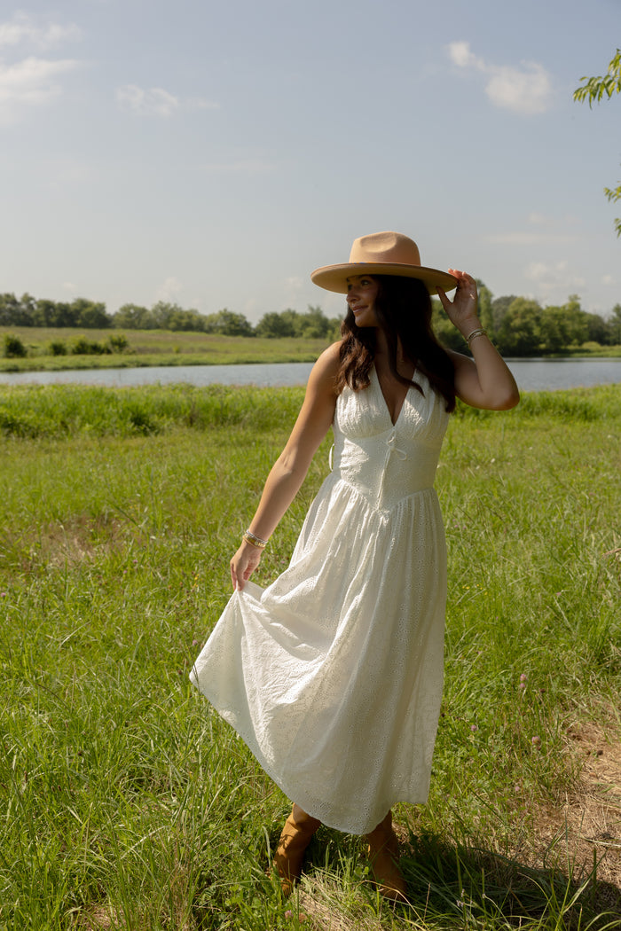 Byron Eyelet Maxi Dress (white) - GEORGE-MARY'S