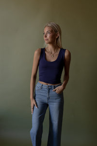 Seamless U-Neck Tank (midnight)