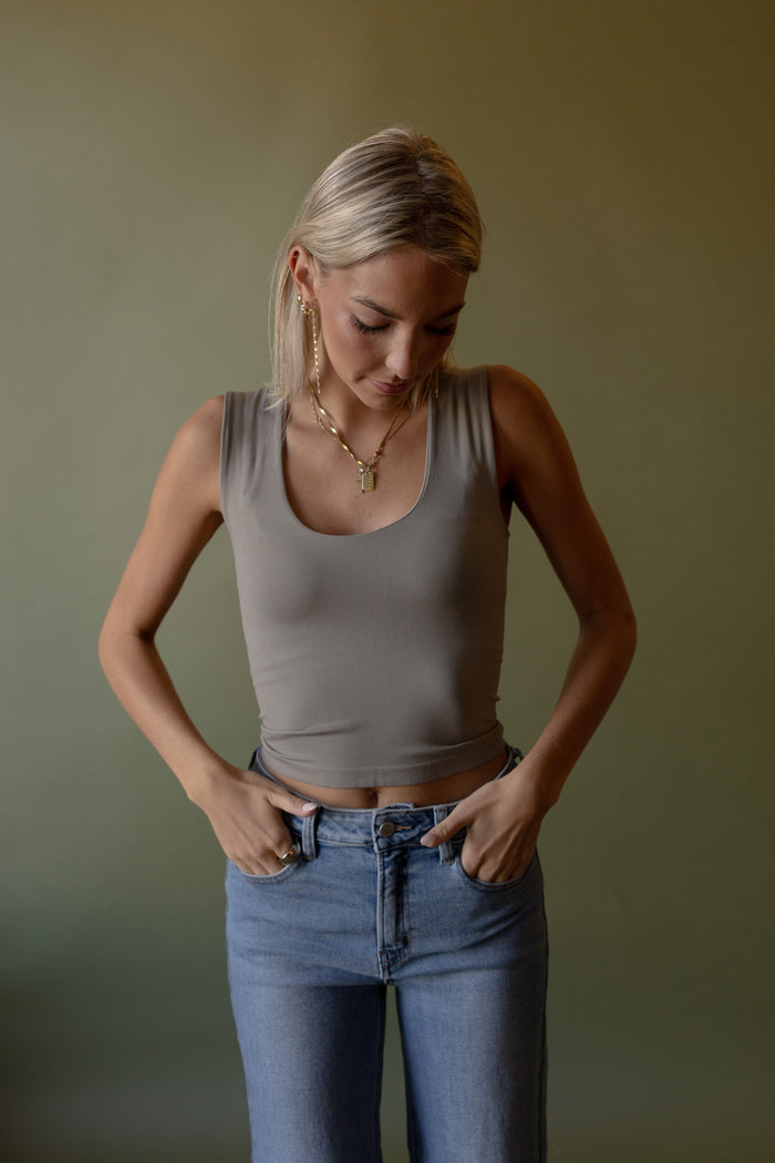 Seamless U-Neck Tank (mushroom)