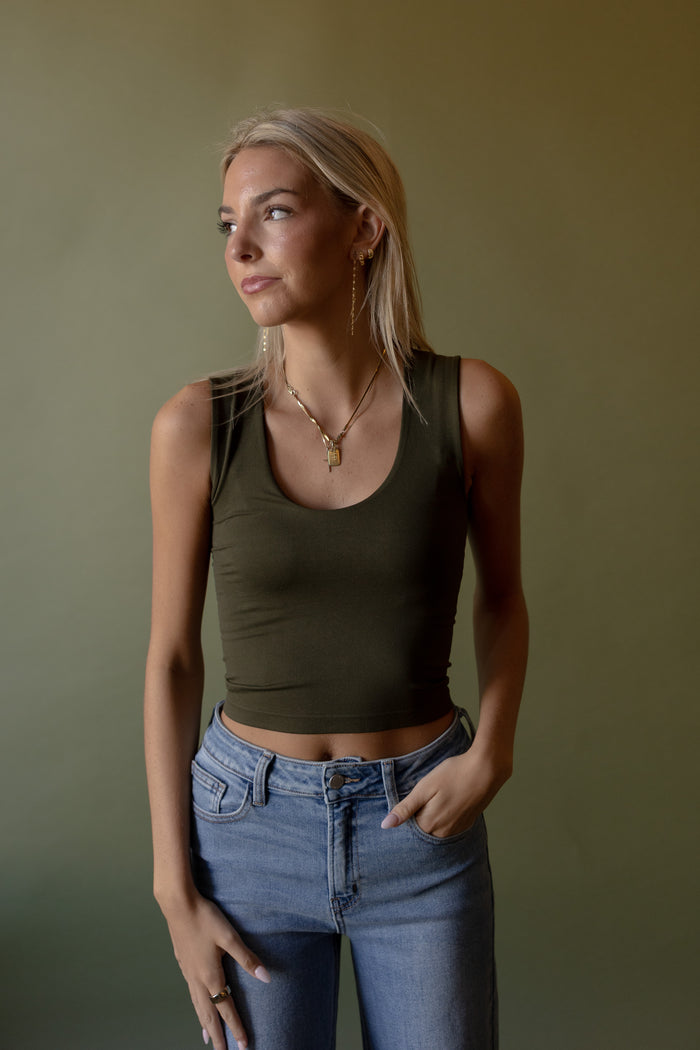 Seamless U-Neck Tank (olive)