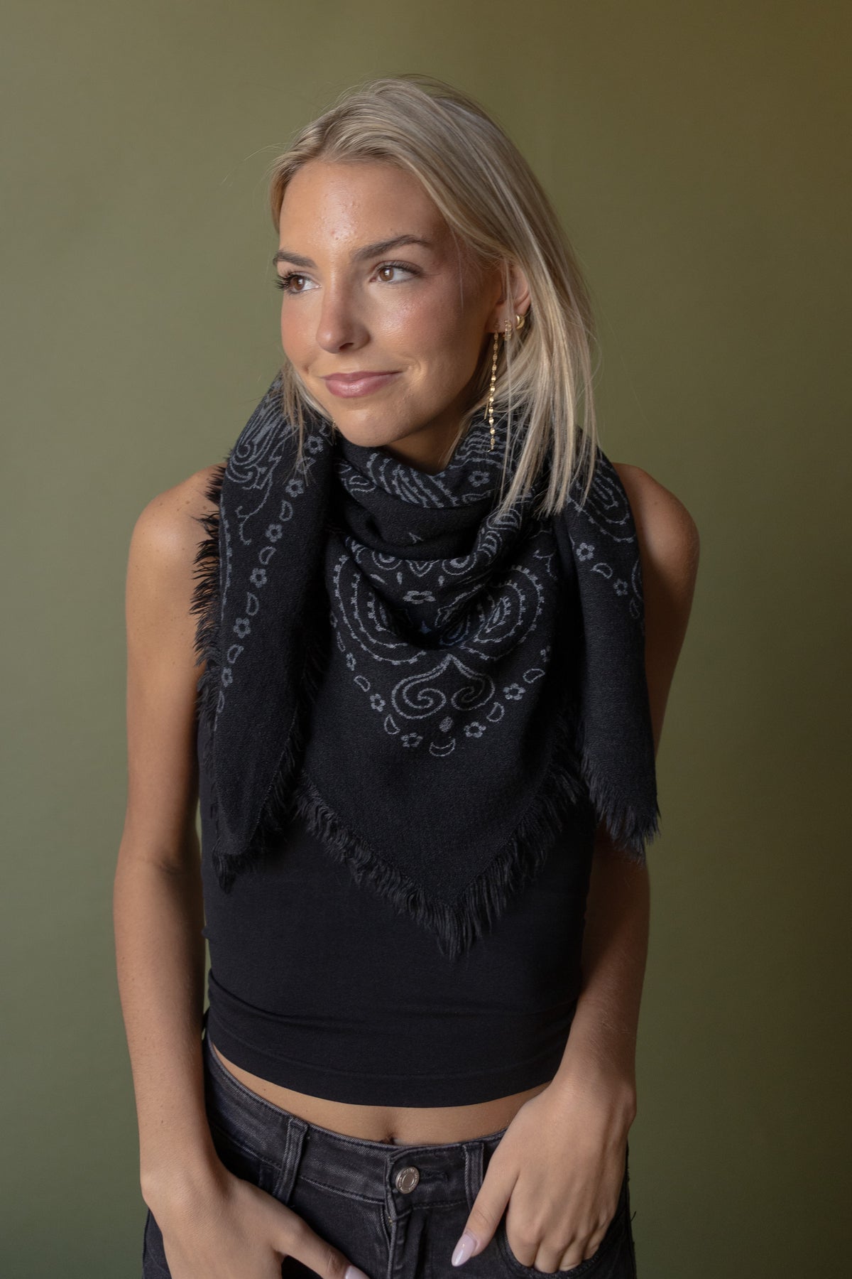 Paisley Scarf (blk)
