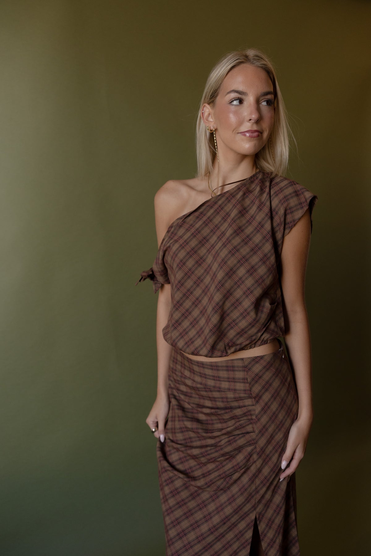 Moxie Plaid Assymetric Top