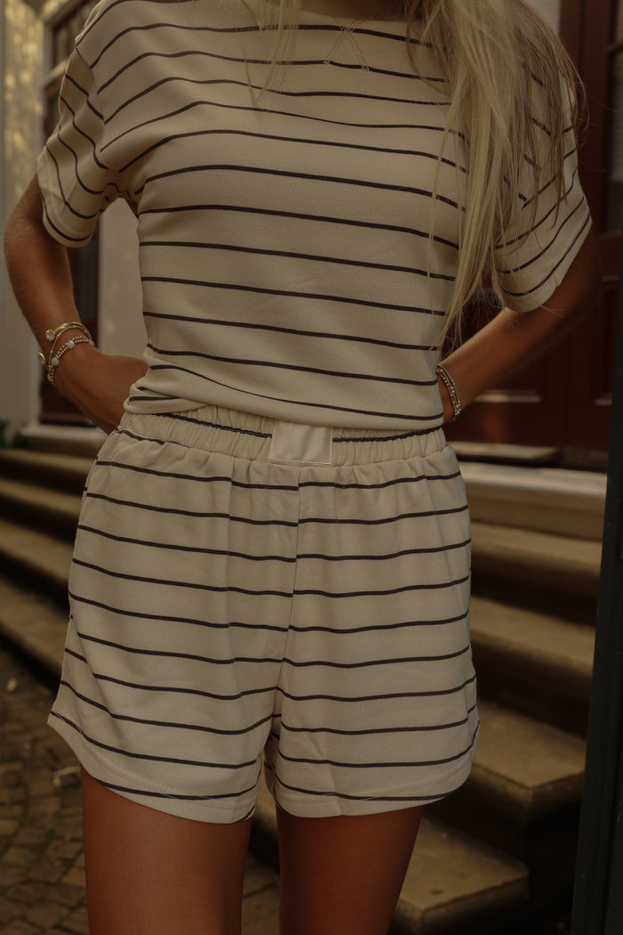 Darby Striped Shorts (ivory)