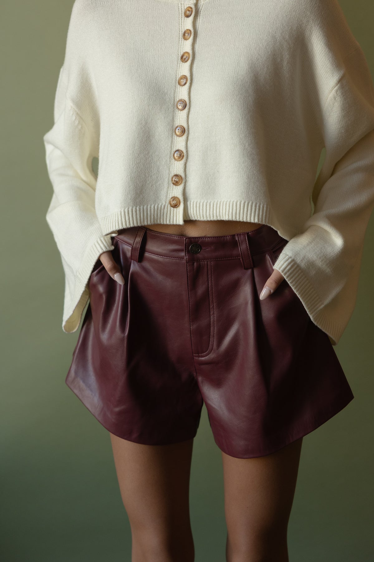 Franklin Flared Shorts (maroon) - GEORGE-MARY'S