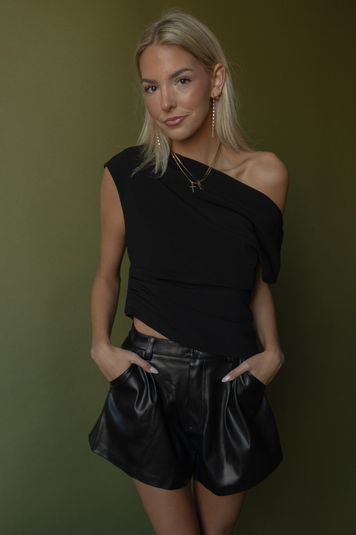 Franklin Flared Leather Shorts (black) - GEORGE-MARY'S