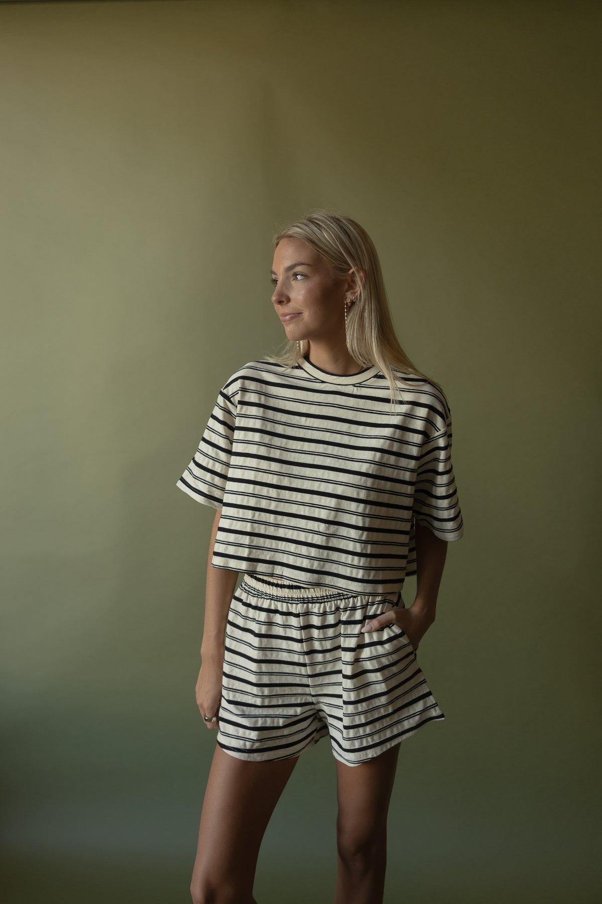 Drew Striped Boxy Top (b/w)