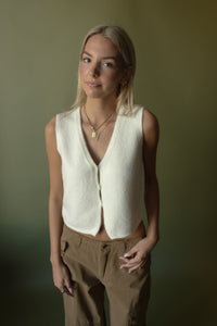 Keyhole Button Vest