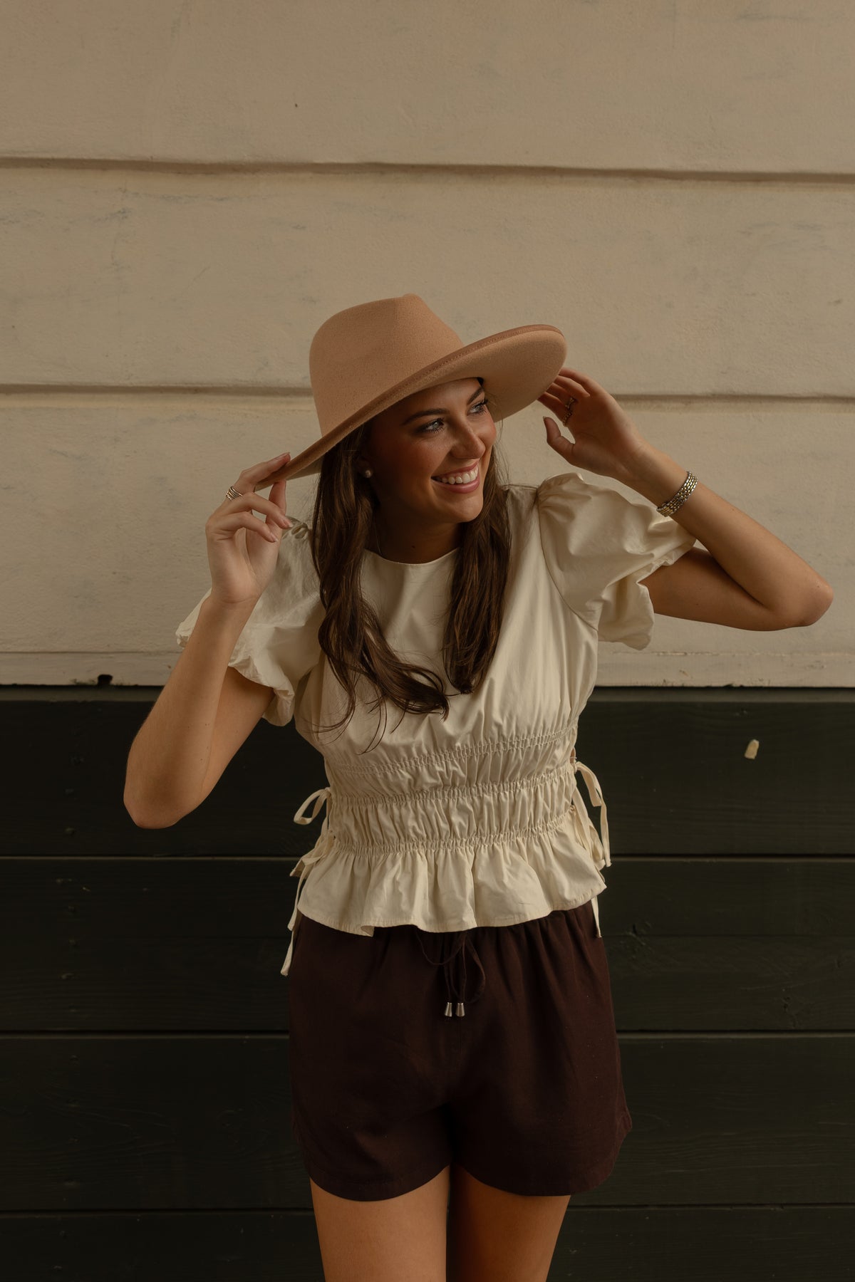 Linen Shorts (brown)
