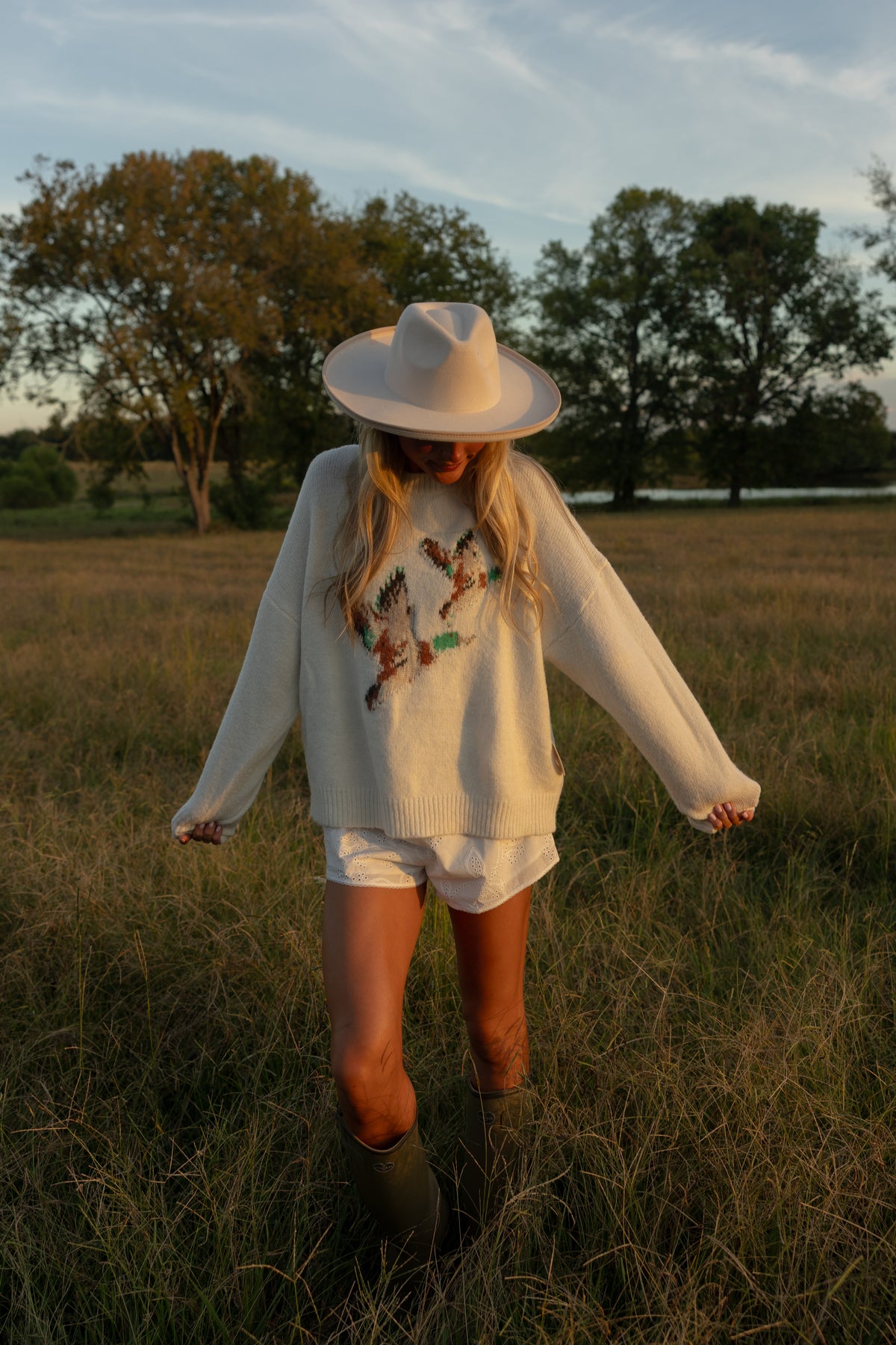 Duck Sweater (cream)