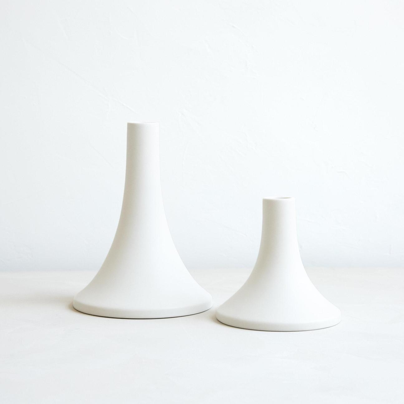 Ceramic Grand Taper Holder (2 colors)